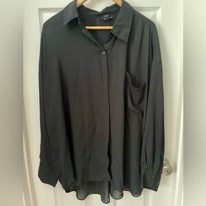 Perch, 2x, sheer black button down blouse with pockets.